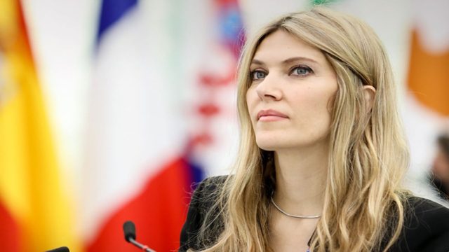 Εύα Καϊλή: «Είμαι χαρούμενη που θα περάσω τις γιορτές στην Αθήνα»
