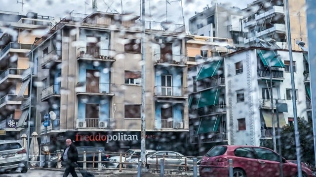 Καιρός σήμερα 23/12: Βροχές, καταιγίδες και χιόνια κυκλώνουν τη χώρα – Η προειδοποίηση από Αρναούτογλου και Μαρουσάκη