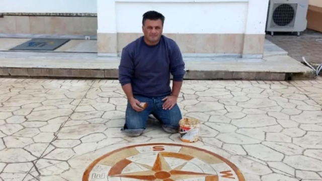 Πισώπλατες μαχαιριές κάρφωσε στον εργοδότη του ο 35χρονος στην Καλαμάτα! Πού έκρυβε το μαχαίρι