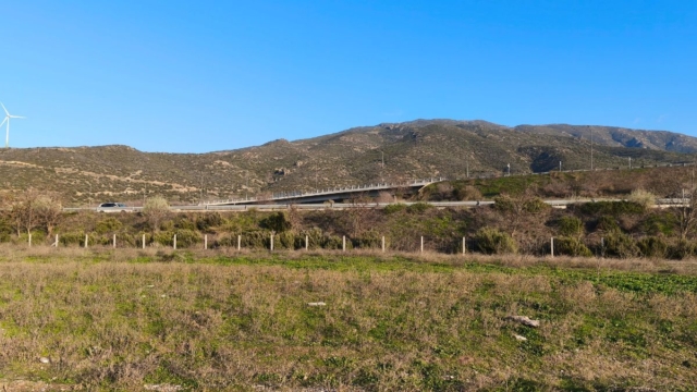 Τα 58 καρφιά στα Τέμπη δεν υπάρχουν πια: Ξήλωσαν το έργο στη μνήμη των θυμάτων