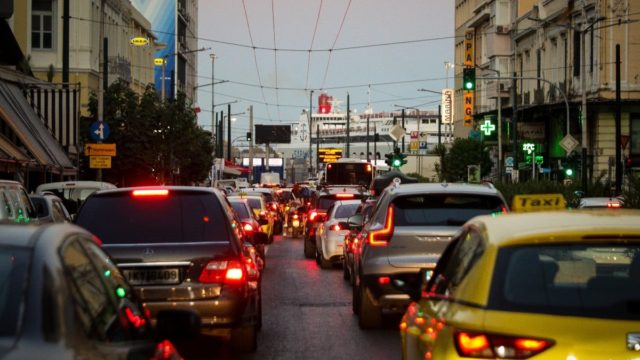 Τέλη κυκλοφορίας 2025: Αντίστροφη μέτρηση για το τέλος της προθεσμίας – Πόσα πληρώνετε και ποια τα πρόστιμα
