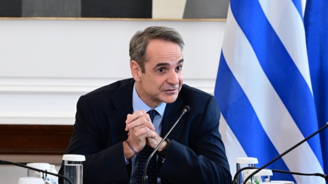 Αυστηρό μήνυμα Μητσοτάκη: «Η ευθύνη δεν πάει διακοπές – Στις 10 Ιανουαρίου νέο υπουργικό»