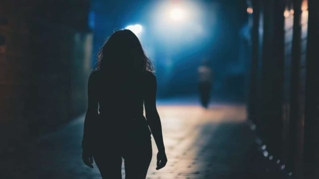«Θρίλερ» για μια 40χρονη στη Μαγνησία – Stalker την τρομοκρατούσε για καιρό: «Θα κυκλοφορείς γυμνή στο χωριό»
