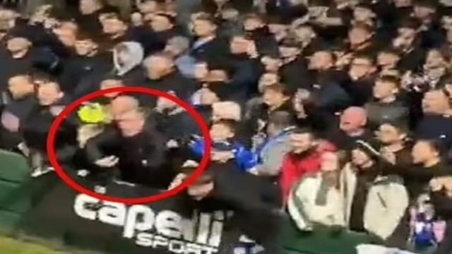 Σοκ στην Ουαλία: Άντρας αυτοκτόνησε από τη ντροπή του γιατί έκανε ρατσιστική χειρονομία σε αγώνα και τον «έκραξαν»