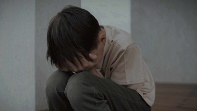 «Ο θεός τα φώτισε και μας κατήγγειλαν» – Τι λένε οι γονείς που καταδικάστηκαν για βιασμό των παιδιών τους στην Αχαΐα το 2013