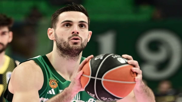Παναθηναϊκός AKTOR – Άρης 126-74: Ο Σαμοντούροβ άρπαξε την ευκαιρία και το έκανε… περίπατο