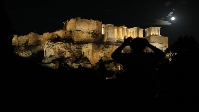 Ψυχρή Πανσέληνος: Το μεγαλύτερο και το τελευταίο φεγγάρι του 2024 – Από που πήρε το όνομα της