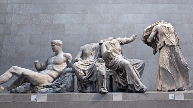 «Βόμβα» των «Times» για τα Γλυπτά του Παρθενώνα: «Γιατί δεν πρέπει να επιστραφούν»