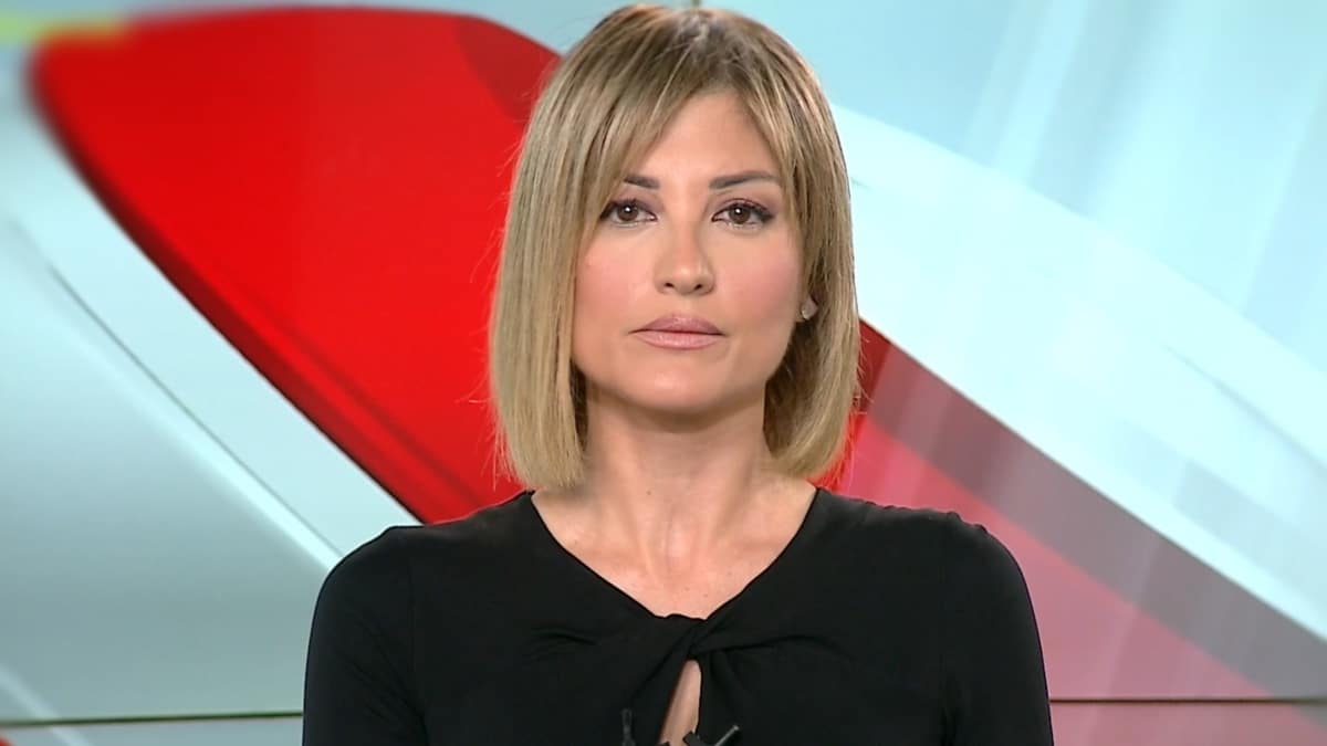 Ανατριχιάζει η Ράνια Τζίμα: «Την ώρα που πέθανε η μητέρα μου ήμουν σε ελεύθερο ρεπορτάζ και δε σήκωνα το τηλέφωνο»