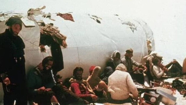 Σαν σήμερα 23 Δεκεμβρίου 1972: Εντοπίζονται ζωντανοί 14 επιζώντες, 2 μήνες μετά την συντριβή αεροπλάνου στις Άνδεις! Έτρωγαν άλλους επιβάτες στους -30 βαθμούς για να ζήσουν!
