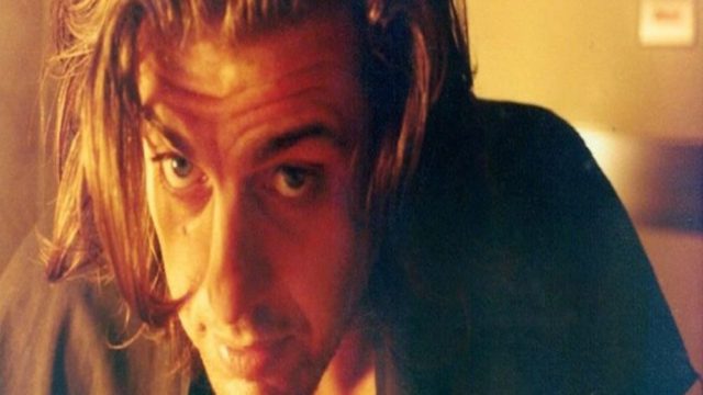 34 χρόνια από τον θάνατο του Παύλου Σιδηρόπουλου: Ατύχημα ή αυτοκτονία; Ποιος ήταν ο πρίγκιπας του ελληνικού ροκ;