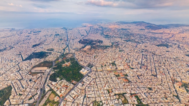 Η φούσκα που δεν λέει να σπάσει: Πώς η στέγαση και τα ενοίκια έγιναν το μεγαλύτερο οικονομικό αγκάθι των τελευταίων ετών