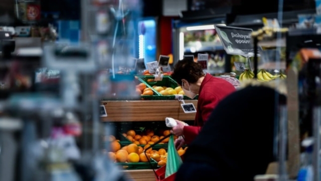 Ανοιχτά τα σούπερ μάρκετ αύριο (22/12) – Αναλυτικά το ωράριο κάθε καταστήματος