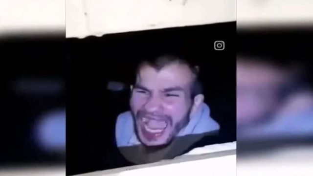 Γροθιά στο στομάχι: Χιλιάδες κρατούμενοι στην Συρία είδαν το φως του ήλιου μετά από χρόνια – «Μην φοβάσαι, βγες»