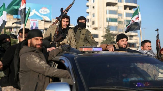 Μέσα σε λίγες μέρες άλλαξαν όλα στη Συρία: Οι αντάρτες ρίχνουν τον Άσαντ που ξέμεινε από συμμάχους – Ο ρόλος της Τουρκίας