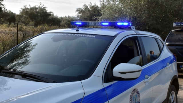 Σαλαμίνα: 52χρονος πέθανε σε δάσος από χρήση ναρκωτικών – Συνελήφθησαν τρία άτομα που τον «πέταξαν»