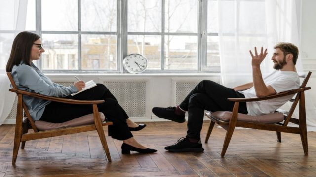 5 ξεκάθαρα σημάδια ότι ήρθε η ώρα να πάτε σε ψυχολόγο