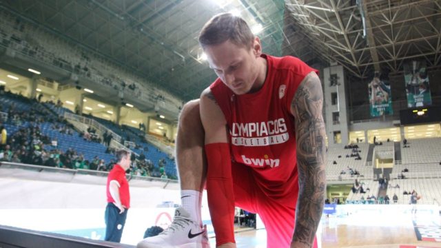 Θρήνος στο ελληνικό μπάσκετ για τον Γιάνις Τίμα: Τα συλληπητήρια των «αιωνίων» για τον τραγικό του θάνατο