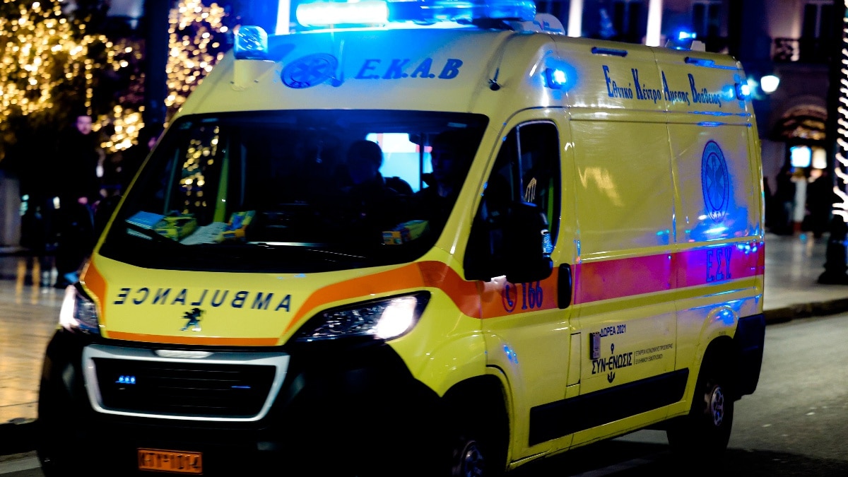 Σοβαρό τροχαίο στη Ρόδο: Όχημα παρέσυρε ποδηλάτες – Στο νοσοκομείο 6 ανήλικοι