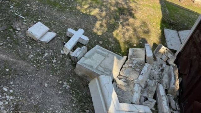 Οι Χριστιανοί στο στόχαστρο των τζιχαντιστών στη Συρία – Επιθέσεις σε νεκροταφεία, εκκλησίες και σπίτια