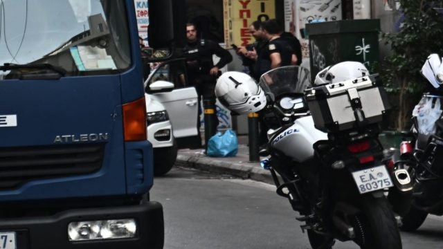 Αδιανόητο: Ρομά παρίσταναν υπαλλήλους και συντηρητές και ξάφριζαν σπίτια ηλικιωμένων στην Αθήνα – Έτσι «χτυπούσαν»