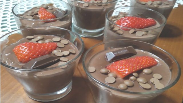 Γλυκιά συνταγή της ημέρας: Creme la Choholat για τις λιγούρες