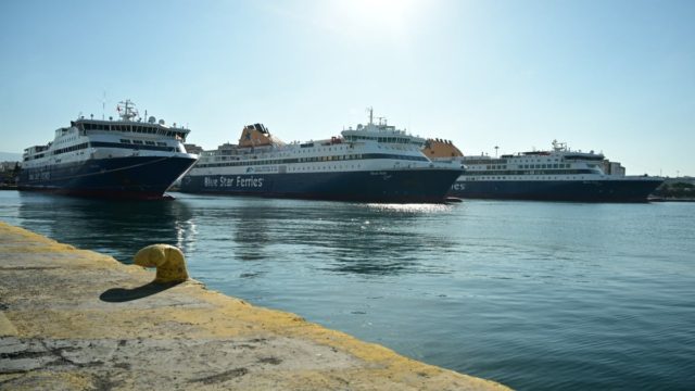 Ακτοπλοϊκά εισιτήρια: Το κυβερνητικό σχέδιο για φρένο στις αυξήσεις στα ναύλα