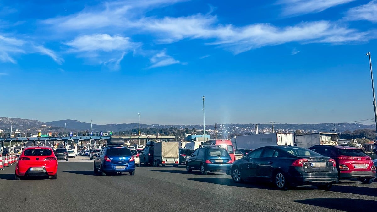 Live κίνηση 28/1: Το… πάρκινγκ άρχισε από νωρίς – Οι περιοχές που βρίσκονται στο «κόκκινο»