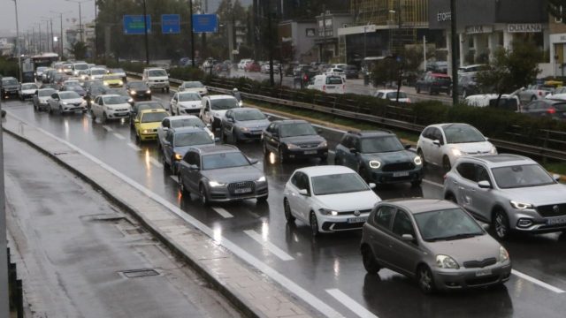 Live κίνηση 21/1: Κυκλοφοριακό αλαλούμ στον Κηφισό – Απελπιστικά αργές ταχύτητες σε κεντρικούς δρόμους της Αθήνας