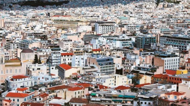 Ακίνητα: Μονοκατοικίες και διαμερίσματα σε τιμή ευκαιρίας μένουν στα αζήτητα