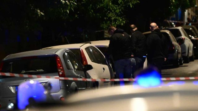 Φόβος και τρόμος οι ανήλικοι Ρομά στο Μενίδι: «Ξάφριζαν» ακόμα και οχήματα που ήταν ακινητοποιημένα λόγω κίνησης