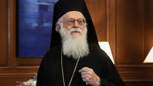 Αρχιεπίσκοπος Αλβανίας Αναστάσιος: Το νέο ιατρικό ανακοινωθέν – Παραμένει σε κρίσιμη κατάσταση