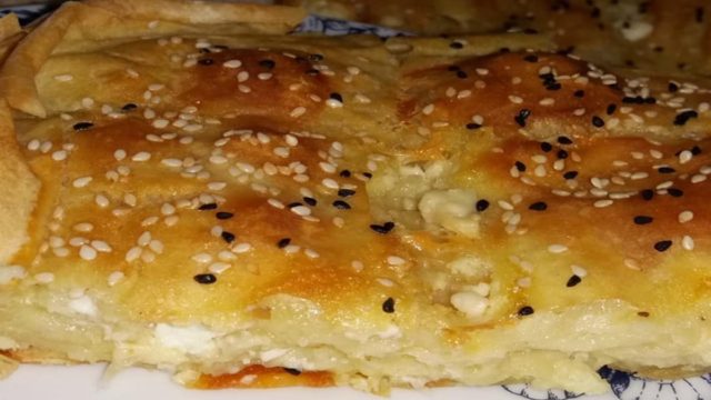 Μούρλια: Τυρόπιτα με ζαγορίσιο φύλλο και ρεγκάτο