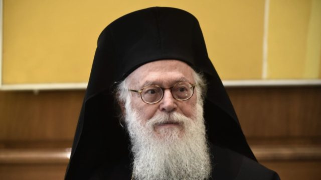 Ποιος είναι ο διάδοχος του Αρχιεπισκόπου Αλβανίας Αναστάσιου; Ήταν επιλογή του χαρισματικού ιεράρχη