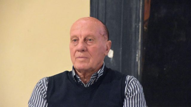 Εξελίξεις για τον Μίμη Δομάζο: Επιτυχής η ανάνηψη για τον «Στρατηγό» του ελληνικού ποδοσφαίρου