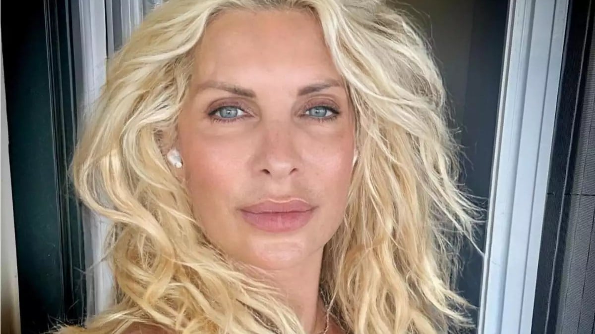 Μία άλλη Ελένη Μενεγάκη: Πριν φτιάξει οδοντοστοιχία και στήθος – Δείτε φωτογραφίες