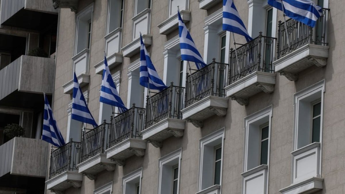 Σαν σήμερα, 20 Ιανουαρίου 1937: Η κυβέρνηση Μεταξά, επιβάλλει τον υποχρεωτικό σημαιοστολισμό δημοσίων υπηρεσιών κατά τις εθνικές εορτές!