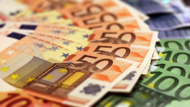 Έρχονται αυξήσεις μισθών στο Δημόσιο – Τι αλλάζει