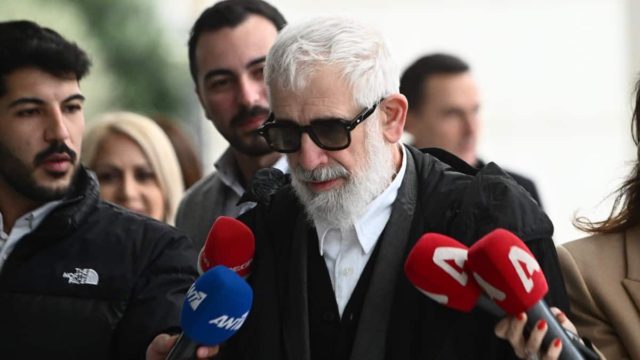 Ξέσπασμα Πέτρου Φιλιππίδη: «Έναν χρόνο ήμουν στη φυλακή για μια κυρία που έλεγε ψέματα! Και μιλάνε για ευπρέπεια και ευγένεια εκείνοι;»