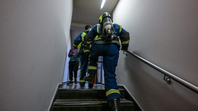 Συναγερμός για φωτιά σε σχολείο της Εύβοιας – Άμεση επέμβαση της Πυροσβεστικής