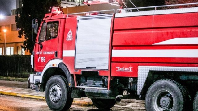 Σητεία: Υπό έλεγχο η φωτιά στα Αχλάδια – Ολονύχτια επιχείρηση της Πυροσβεστικής