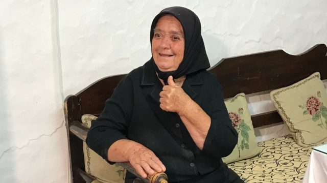 Πέθανε η απίθανη γιαγιά Ελένη των viral σποτ του Ημιμαραθωνίου Κρήτης
