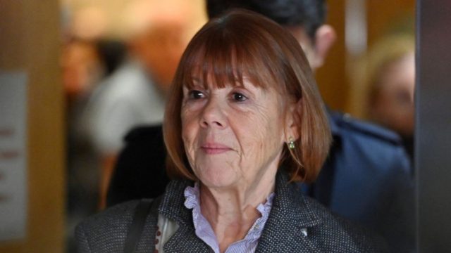 Που βρίσκεται η Ζιζέλ Πελικό; Απομονωμένη σε ένα μικρό χωριό της Γαλλίας και σε κόντρα με την κόρη της