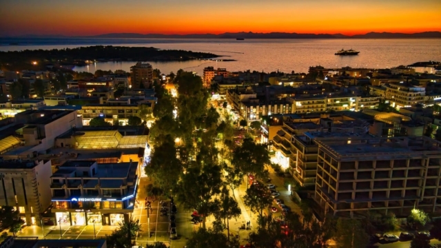 Καλύτερο ακίνητο και καλύτερη…θέα; Υψηλότερη αντικειμενικές αξία: Αλλαγές σε Ελληνικό, Γλυφάδα και Άλιμο – Πώς διαμορφώνονται οι νέες τιμές