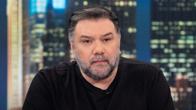Κεραυνός εν αιθρία από Γρηγόρη Αρναούτογλου: «Πήρα μία σημαντική απόφαση για πρώτη φορά στα 51 μου»