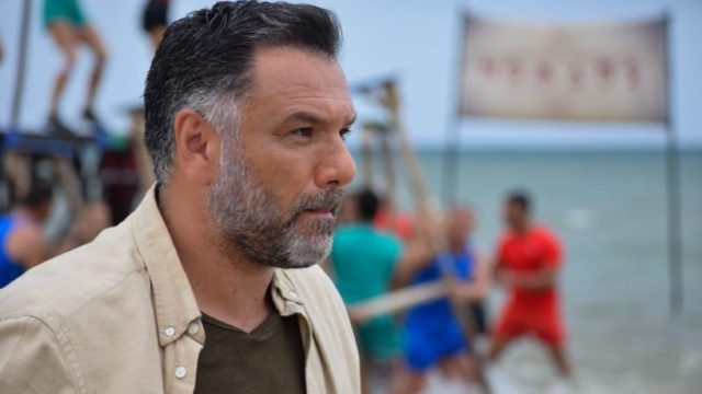 Γρηγόρης Αρναούτογλου: Αυτός είναι ο «άγνωστος» πατέρας του – Η ομοιότητα και το ρητό που του έχει καθορίσει τη ζωή