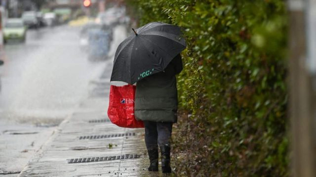 Καιρός σήμερα (21/01): Βροχές και αισθητή πτώση της θερμοκρασίας –  Χριστίνα Σούζη και Γιάννης Καλλιάνος προειδοποιούν!