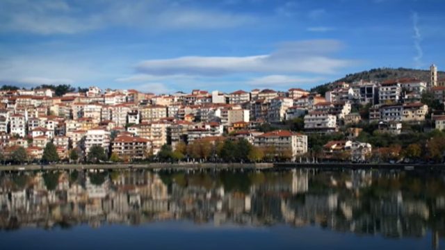 Καστοριά: Μια από τις ομορφότερες πόλεις της Βόρειας Ελλάδας και must προορισμός για χειμερινή απόδραση