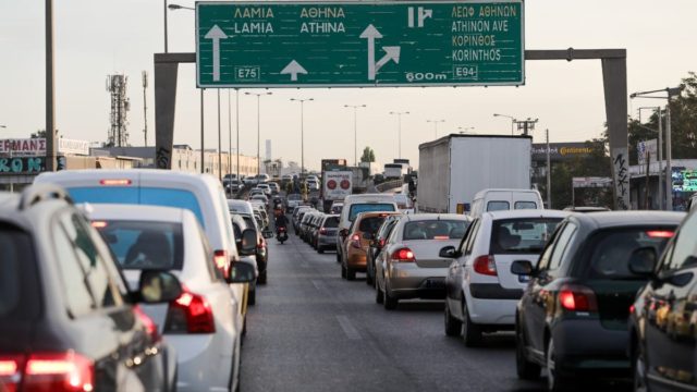 Κίνηση τώρα: Μποτιλιάρισμα στον Κηφισό – Τροχαίο ατύχημα στο ύψος της Ιεράς Οδού