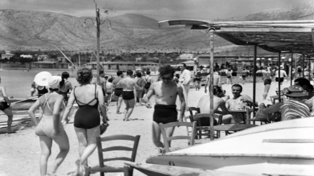 Κουίζ για την παλιά Αθήνα: Πόσο εύκολο σου είναι να αναγνωρίσεις την παραλία;